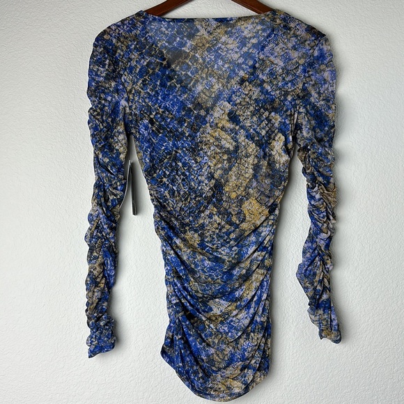 NWT Guess Sheer Top - Picture 9 of 10